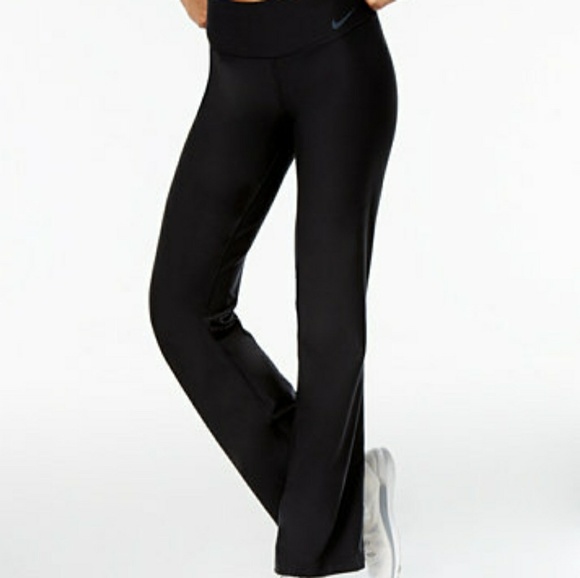 Nike Pants - 🚨FLASH SALE 🚨Nike legend regular fit